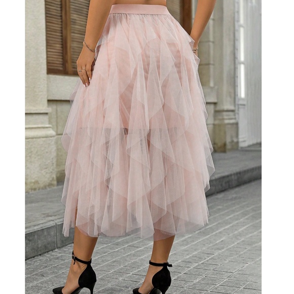 Plus Stretchy Waist Partially Lined Layered Skirt - Picture 10 of 11